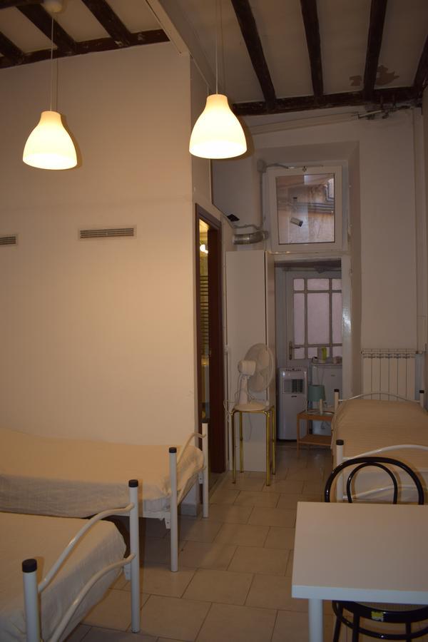 Sandy Hotel Rome Bagian luar foto
