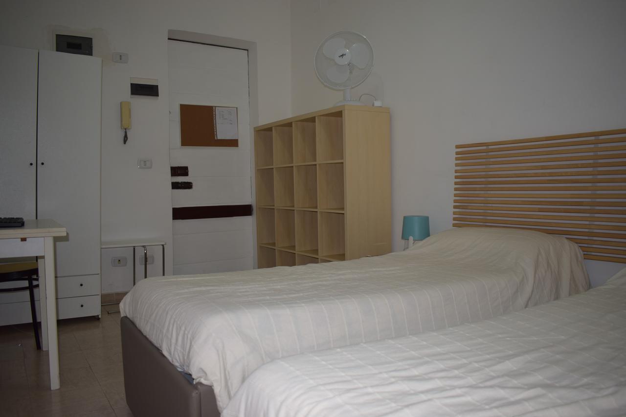 Sandy Hotel Rome Bagian luar foto
